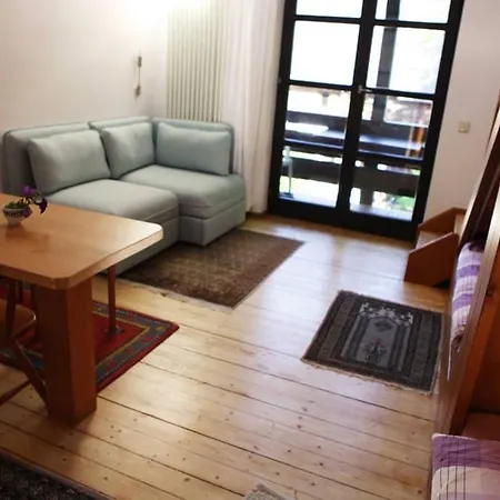 Gemutliches 5 Personen In Waldnahe Apartment Welschneudorf